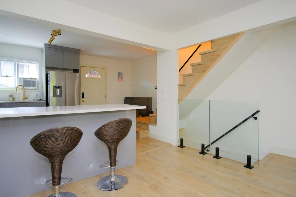 Walk-In Closet Photo of 10 10736 Guildford Drive, Surrey, BC