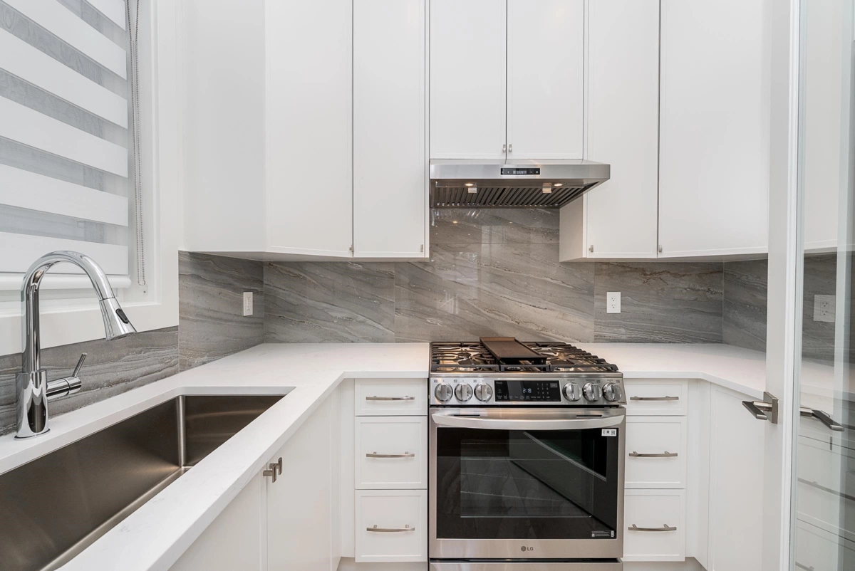 Kitchen Island Photo of 3380 Edinburgh Street, Port Coquitlam, BC