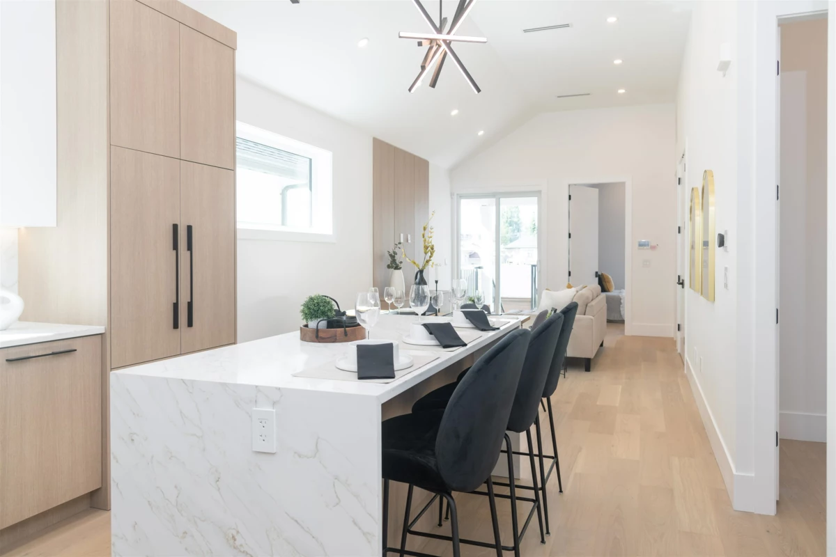 Entry Foyer Photo of 9271 Kilby Street, Richmond, BC