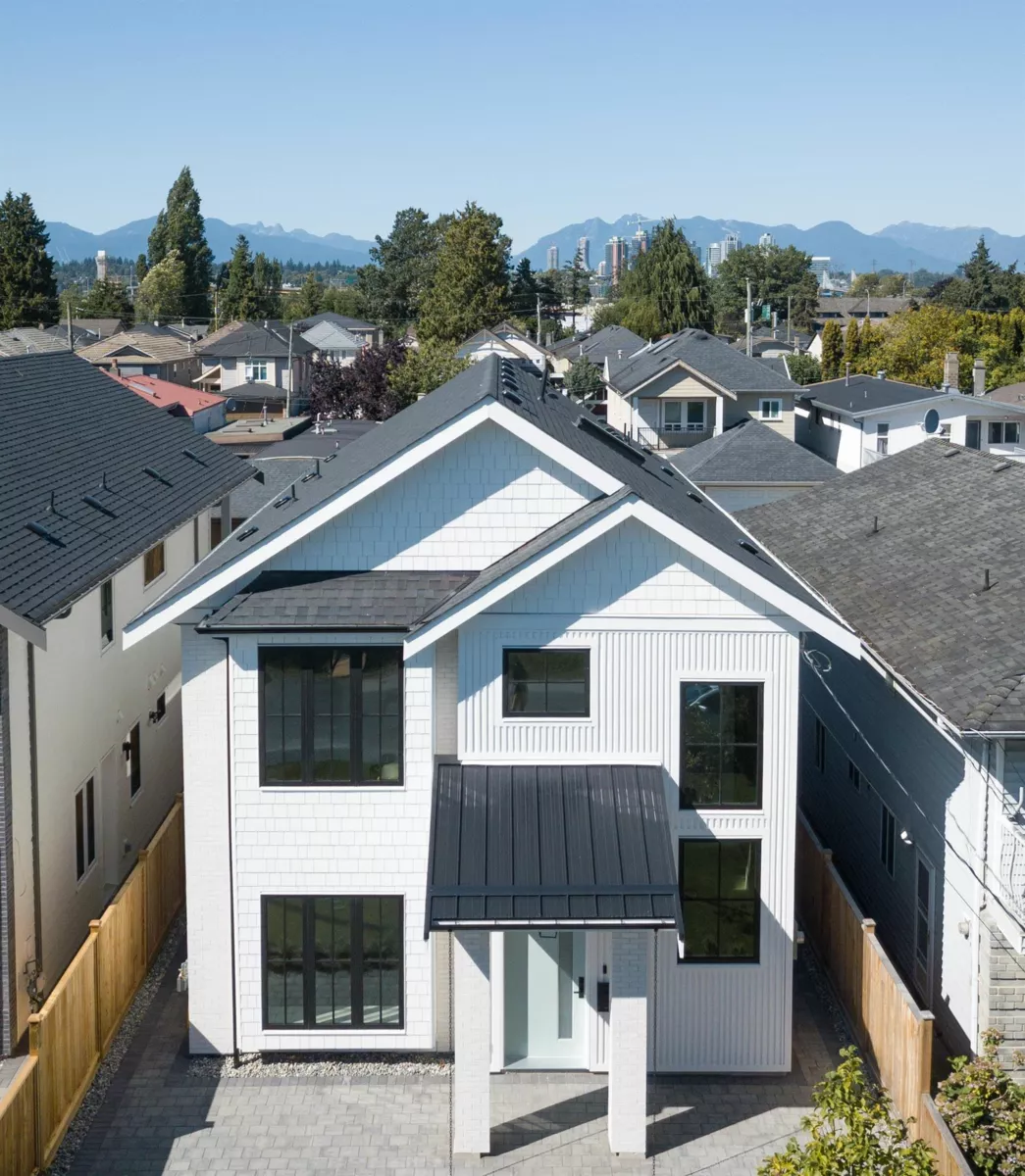 Fitness Center Photo Near 9271 Kilby Street, Richmond, BC