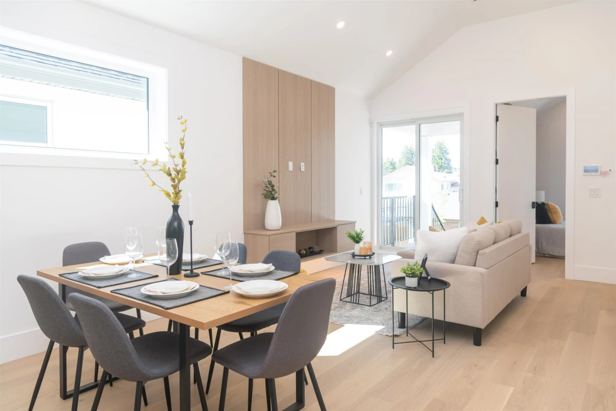 Front Yard Photo of 9271 Kilby Street, Richmond, BC