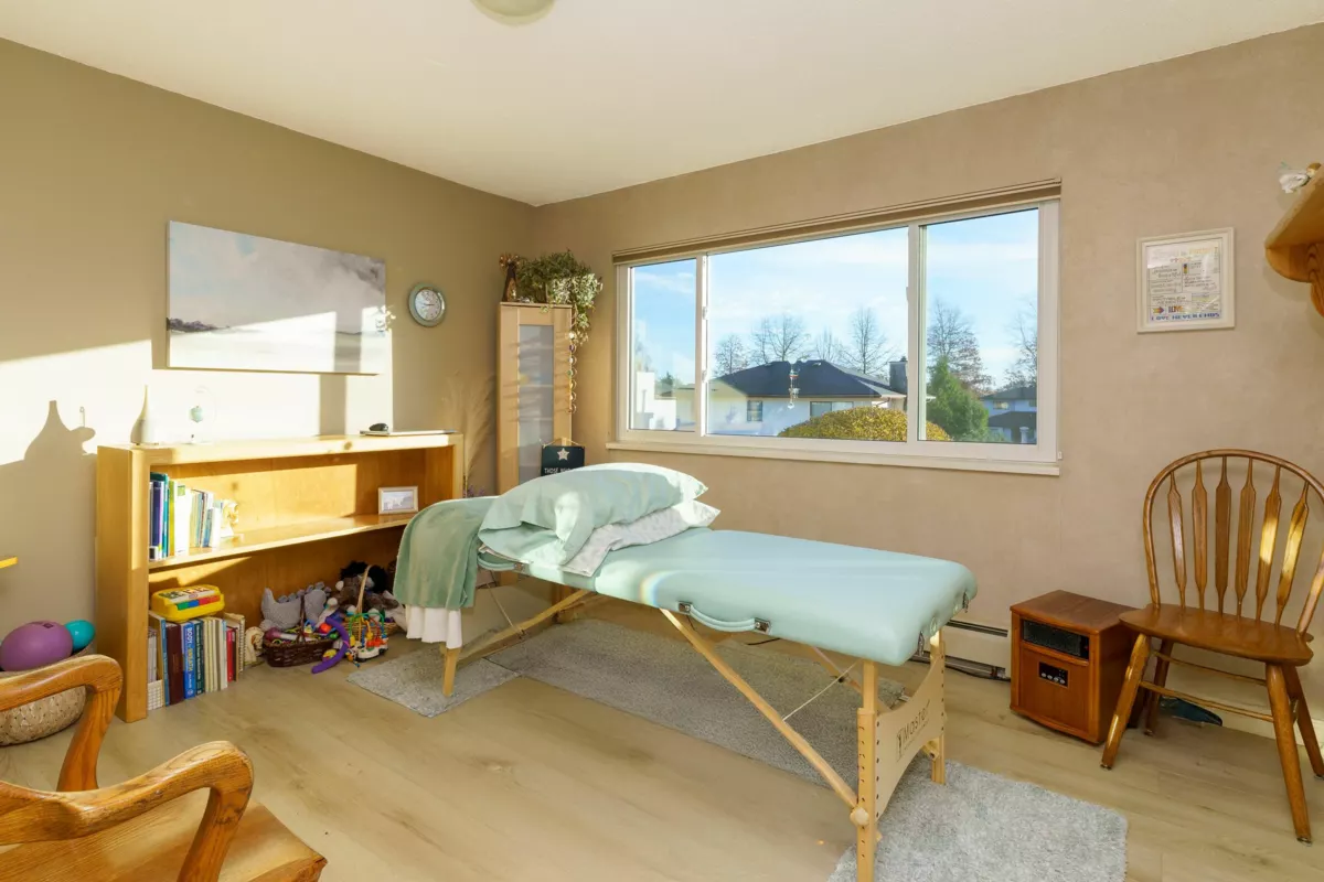 Office / Den Photo of 19520 115a Avenue, Pitt Meadows, BC