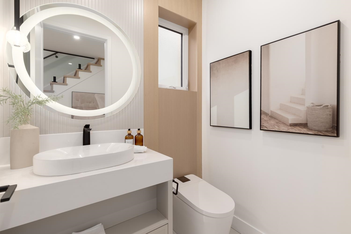 Pantry Photo of 3 2976 W 13th Avenue, Vancouver, BC