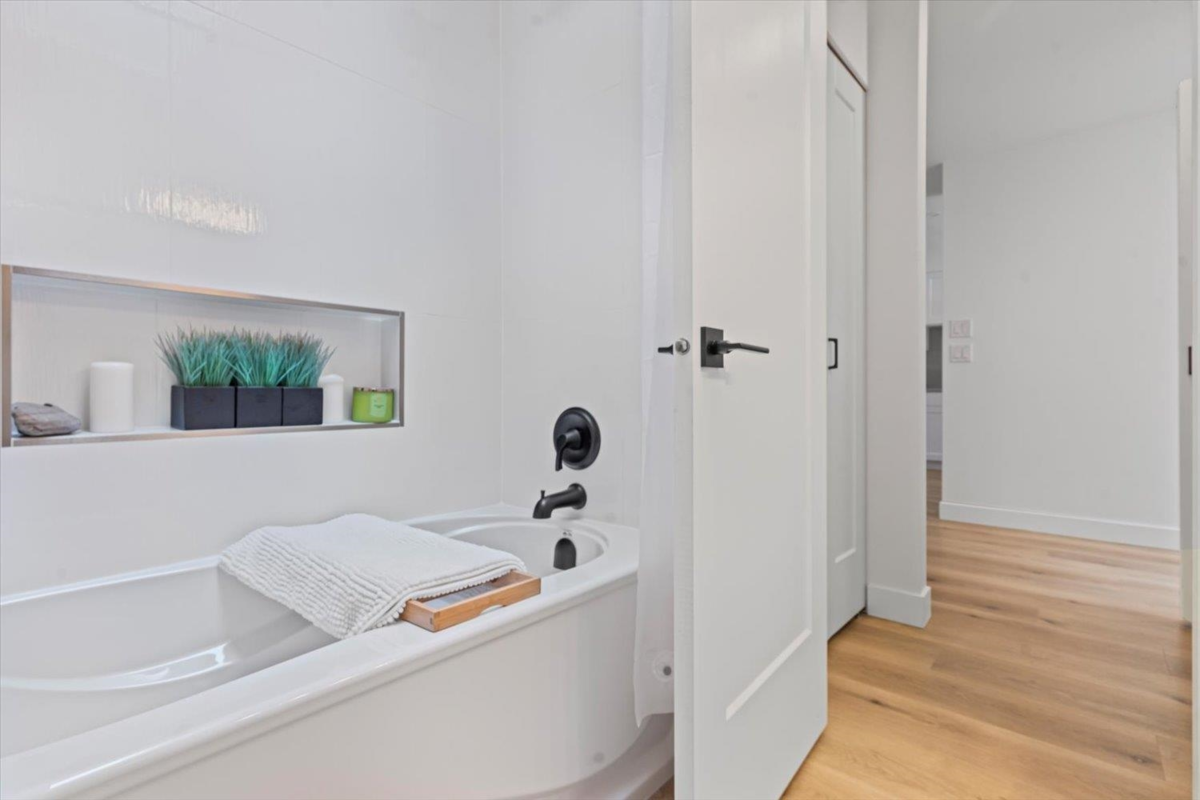 Entry Foyer Photo of 17 3054 Trafalgar Street, Abbotsford, BC