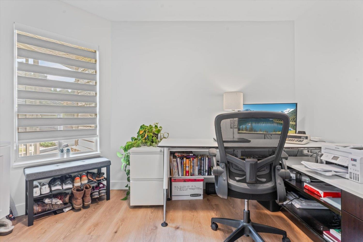 Laundry Room Photo of 17 3054 Trafalgar Street, Abbotsford, BC