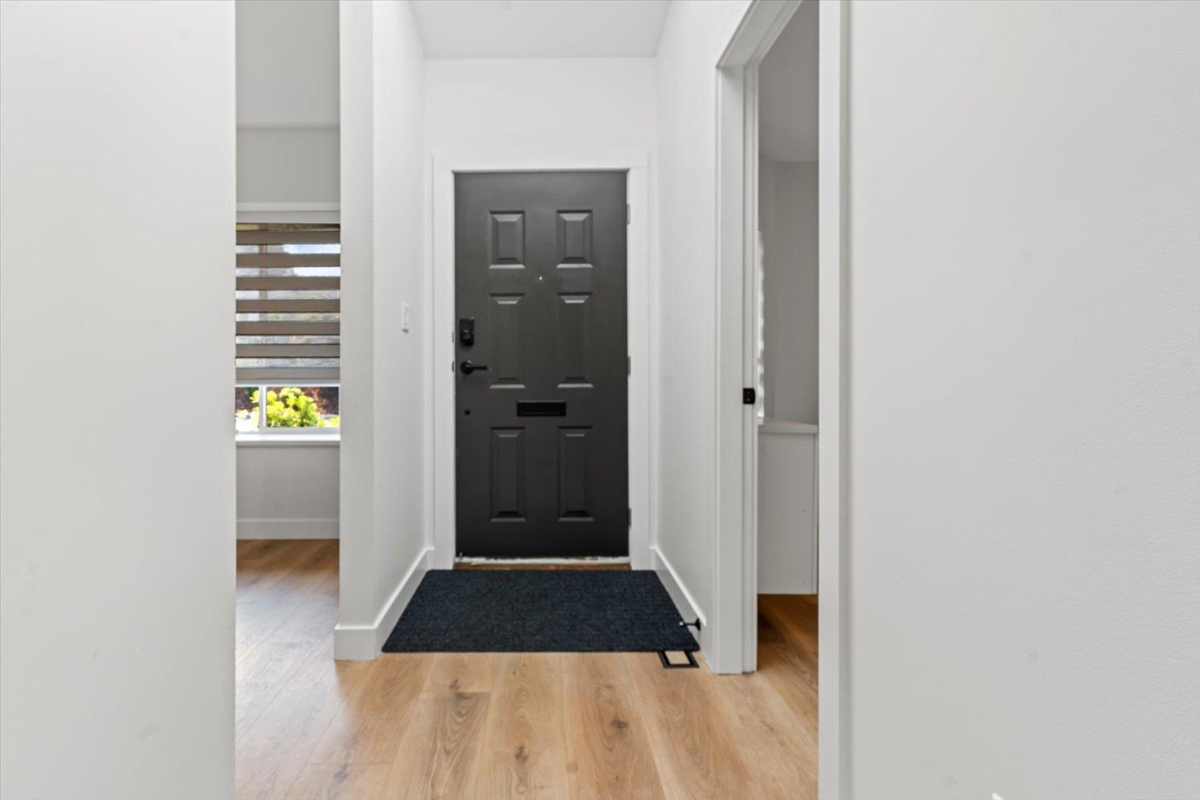 Living Room Photo of 17 3054 Trafalgar Street, Abbotsford, BC