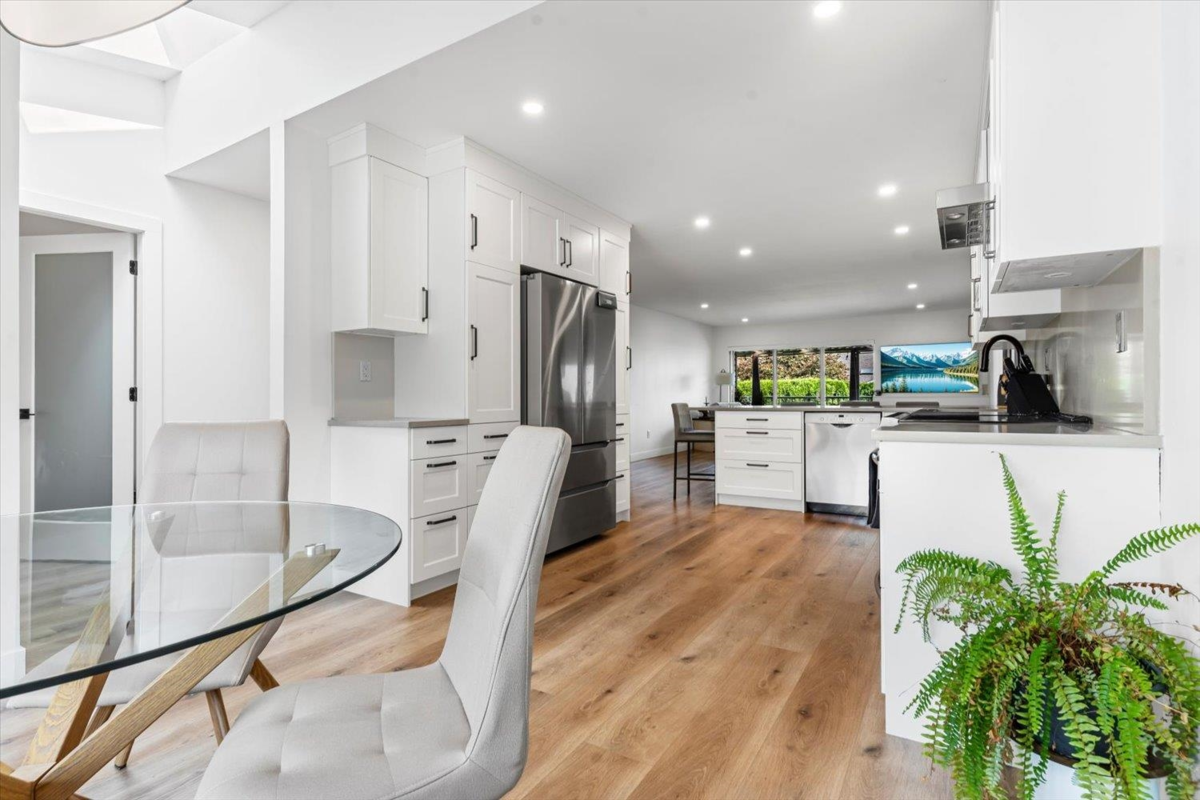 Pantry Photo of 17 3054 Trafalgar Street, Abbotsford, BC