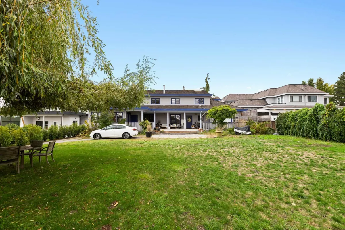 Guest Bathroom Photo of 11520 Blundell Road, Richmond, BC