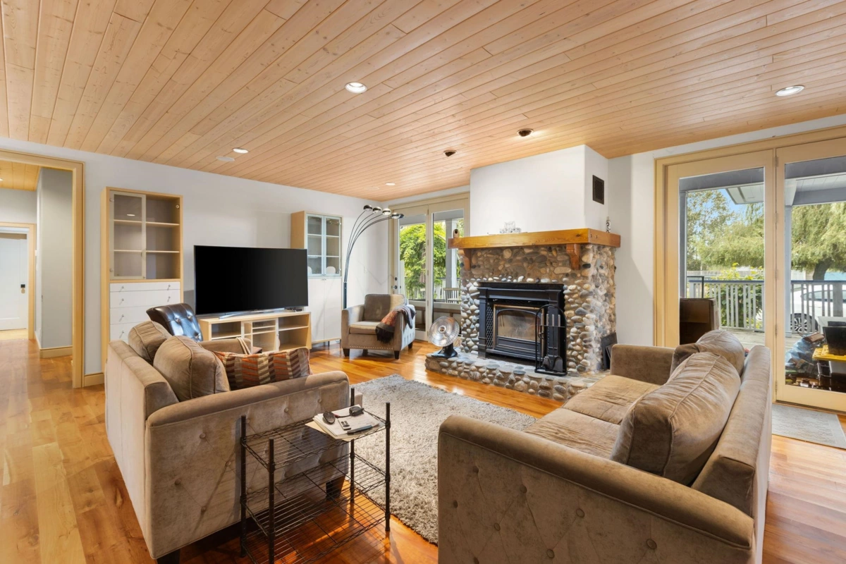 Pantry Photo of 11520 Blundell Road, Richmond, BC