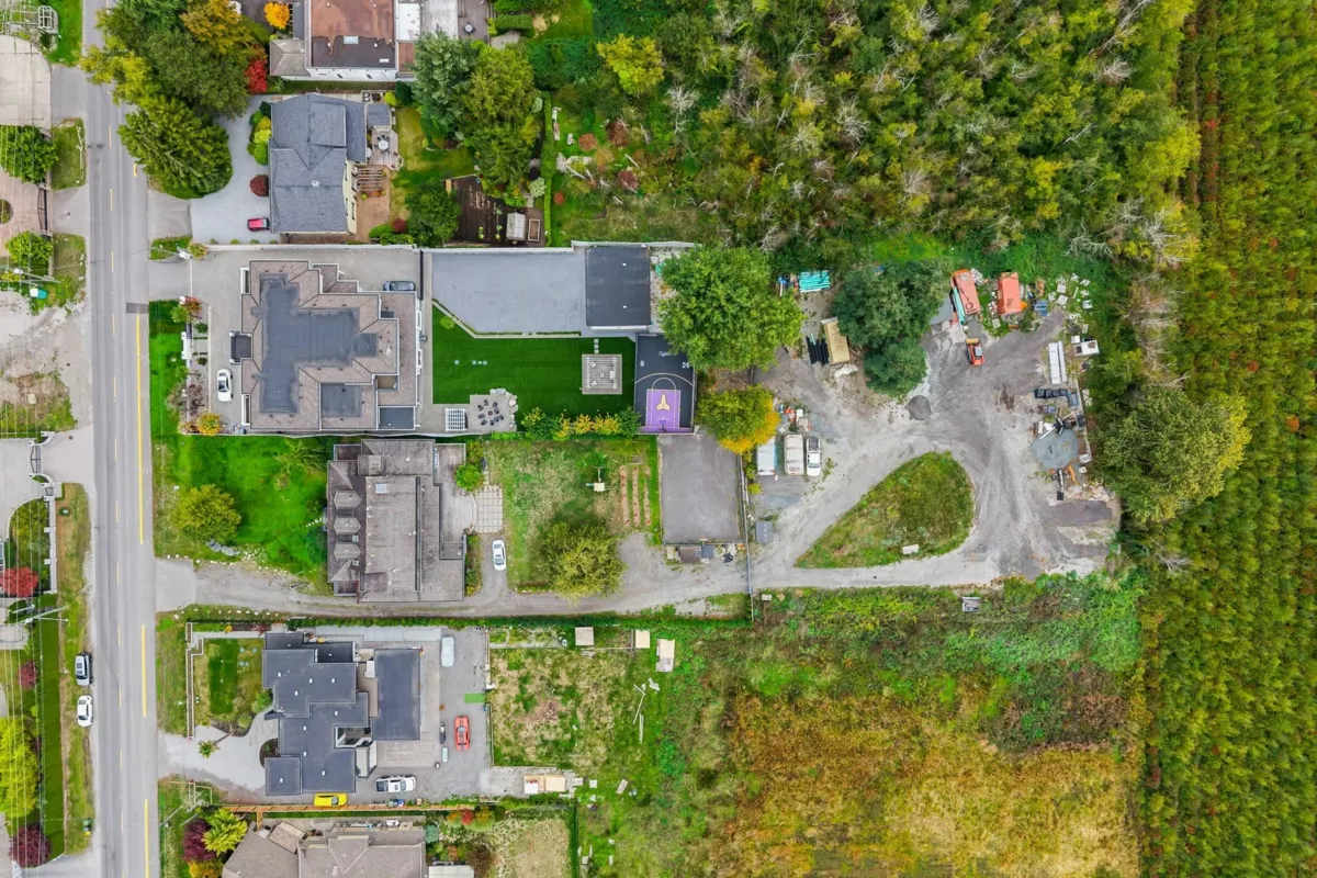 Primary Bathroom Photo of 11520 Blundell Road, Richmond, BC