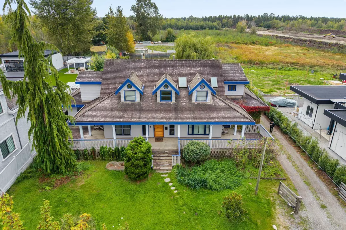 Walk-In Closet Photo of 11520 Blundell Road, Richmond, BC