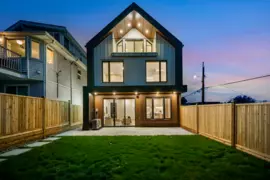2 3623 Triumph Street, Vancouver, BC
