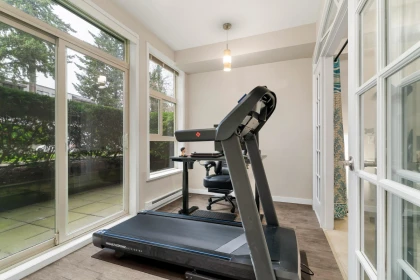 Office / Den Photo of 114 33485 South Fraser Way, Abbotsford, BC