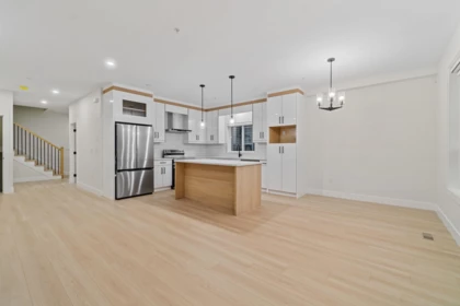 Kitchen Photo of 32522 Higginbottom Court, Mission, BC