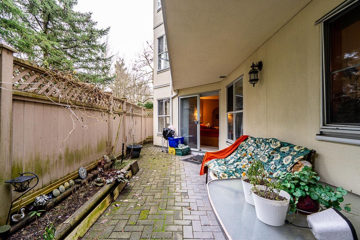Staircase Photo of 118 12633 72 Avenue, Surrey, BC