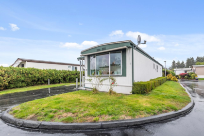 36 8254 134 Street, Surrey, BC, East Newton — 2 bed manufactured home for sale