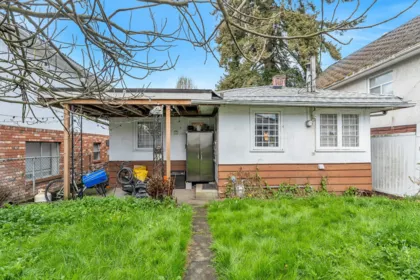Primary Bedroom Photo of 5050 Main Street, Vancouver, BC