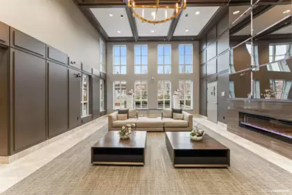 Entry Foyer Photo of 226 15137 33 Avenue, Surrey, BC