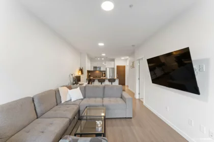 226 15137 33 Avenue, Surrey, BC, Morgan Creek — 1 bed apartment/condo for sale