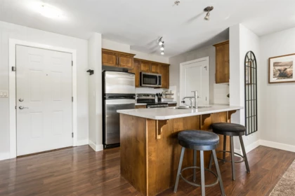 Primary Bedroom Photo of 217 46150 Bole Avenue, Chilliwack, BC