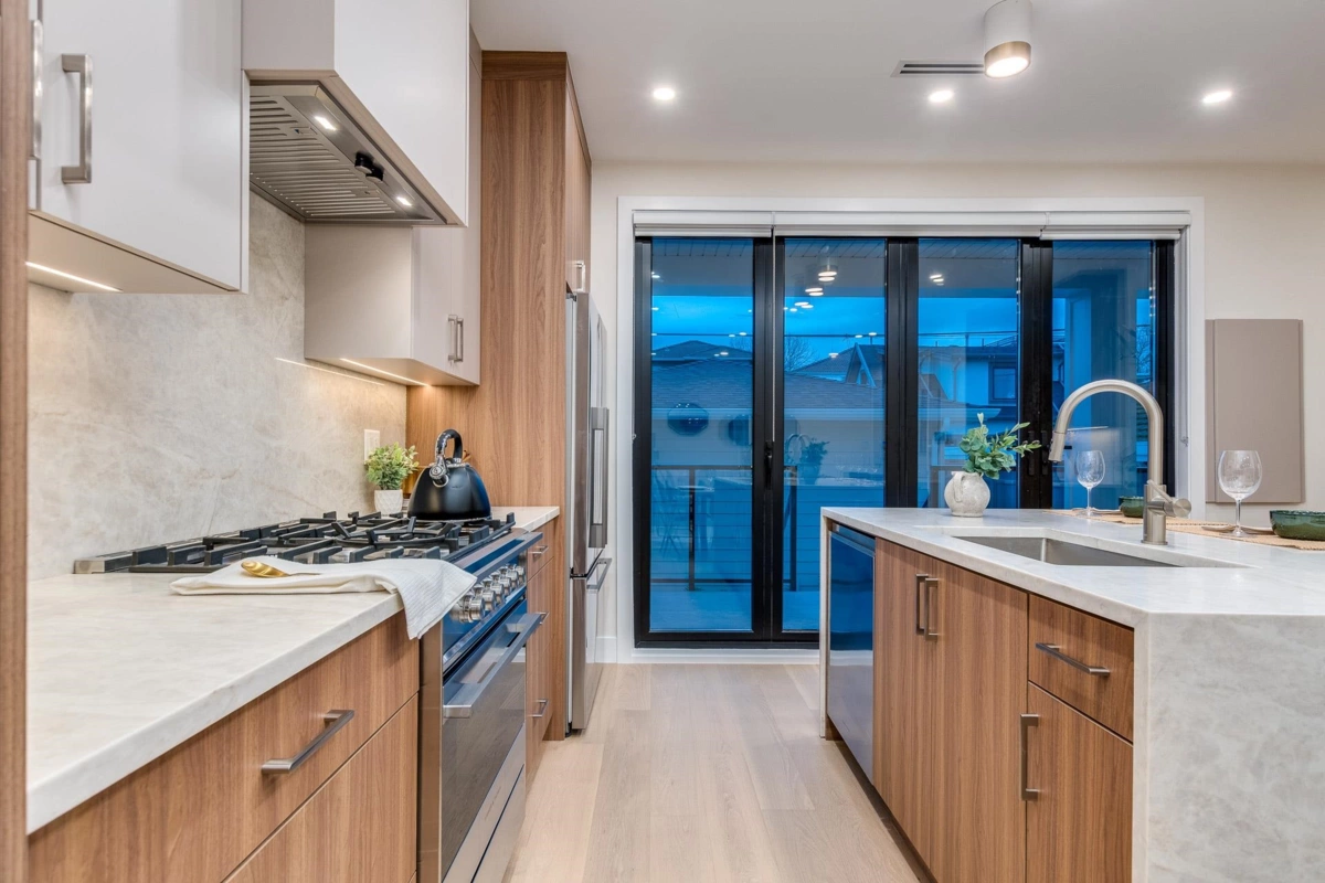 Bedroom 3 Photo of 1 2945 E 44th Avenue, Vancouver, BC