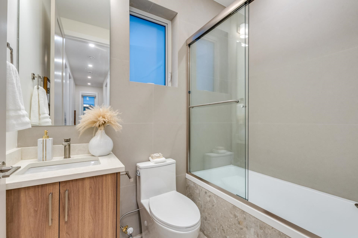 Office / Den Photo of 1 2945 E 44th Avenue, Vancouver, BC