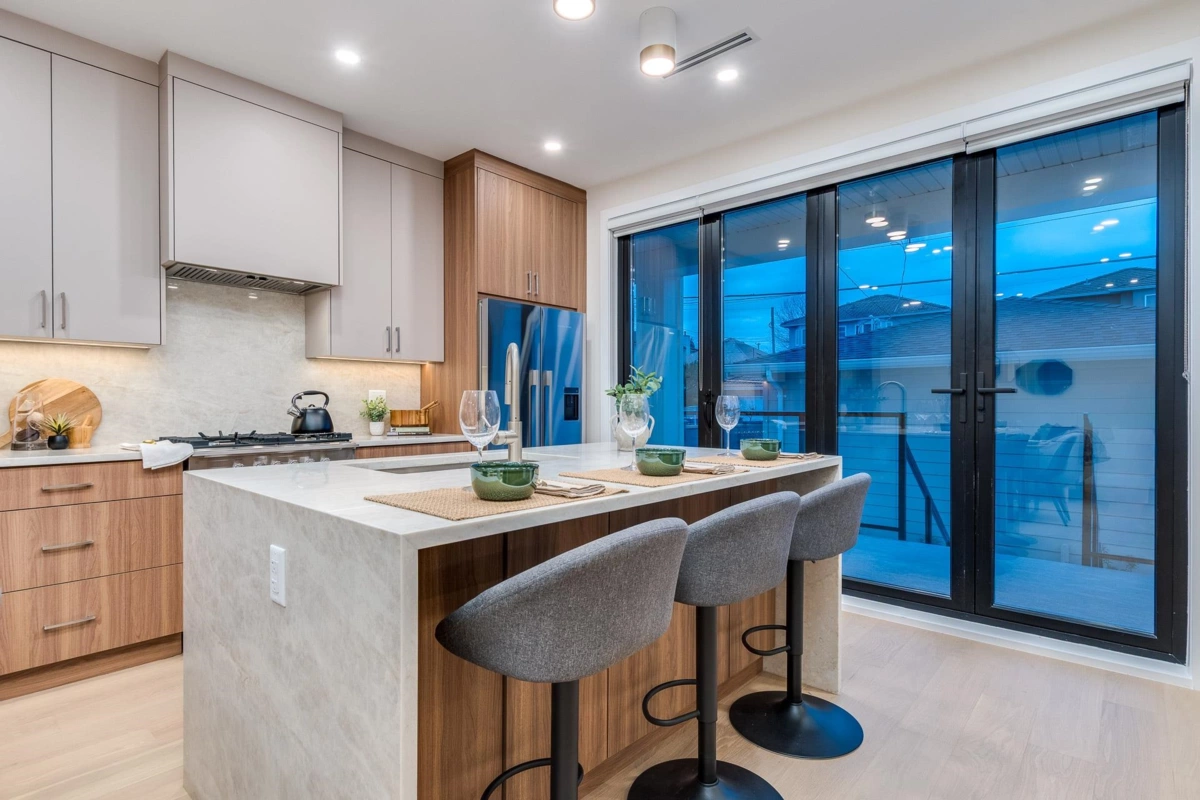 Primary Bedroom Photo of 1 2945 E 44th Avenue, Vancouver, BC