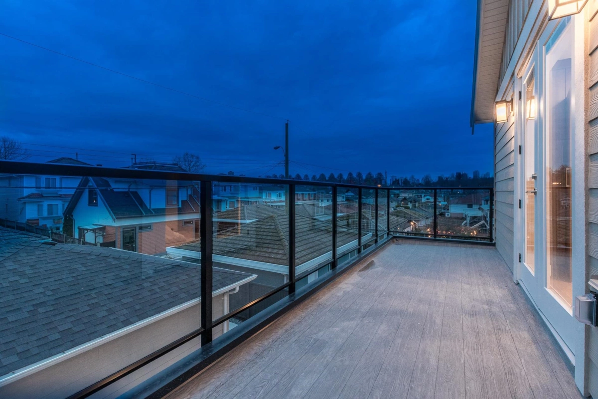 Staircase Photo of 1 2945 E 44th Avenue, Vancouver, BC