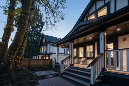 1 375 E 33rd Avenue, Vancouver, BC, Vancouver — 3 bed half duplex for sale