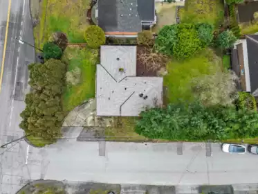 14200 Grosvenor Road, Surrey, BC, Surrey — Single Family Residence for sale