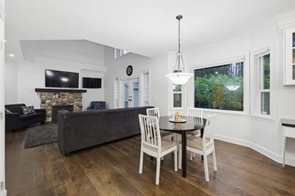 Dining Area Photo of 21686 93 Avenue, Langley, BC