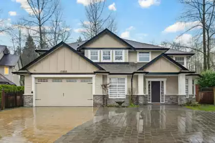 21686 93 Avenue, Langley, BC, Walnut Grove — 5 bed single family residence for sale