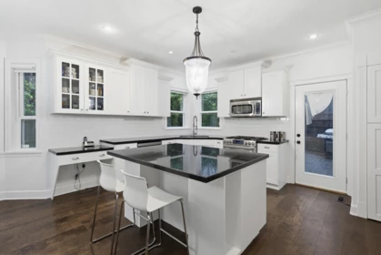 Kitchen Photo of 21686 93 Avenue, Langley, BC