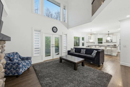 Living Room Photo of 21686 93 Avenue, Langley, BC