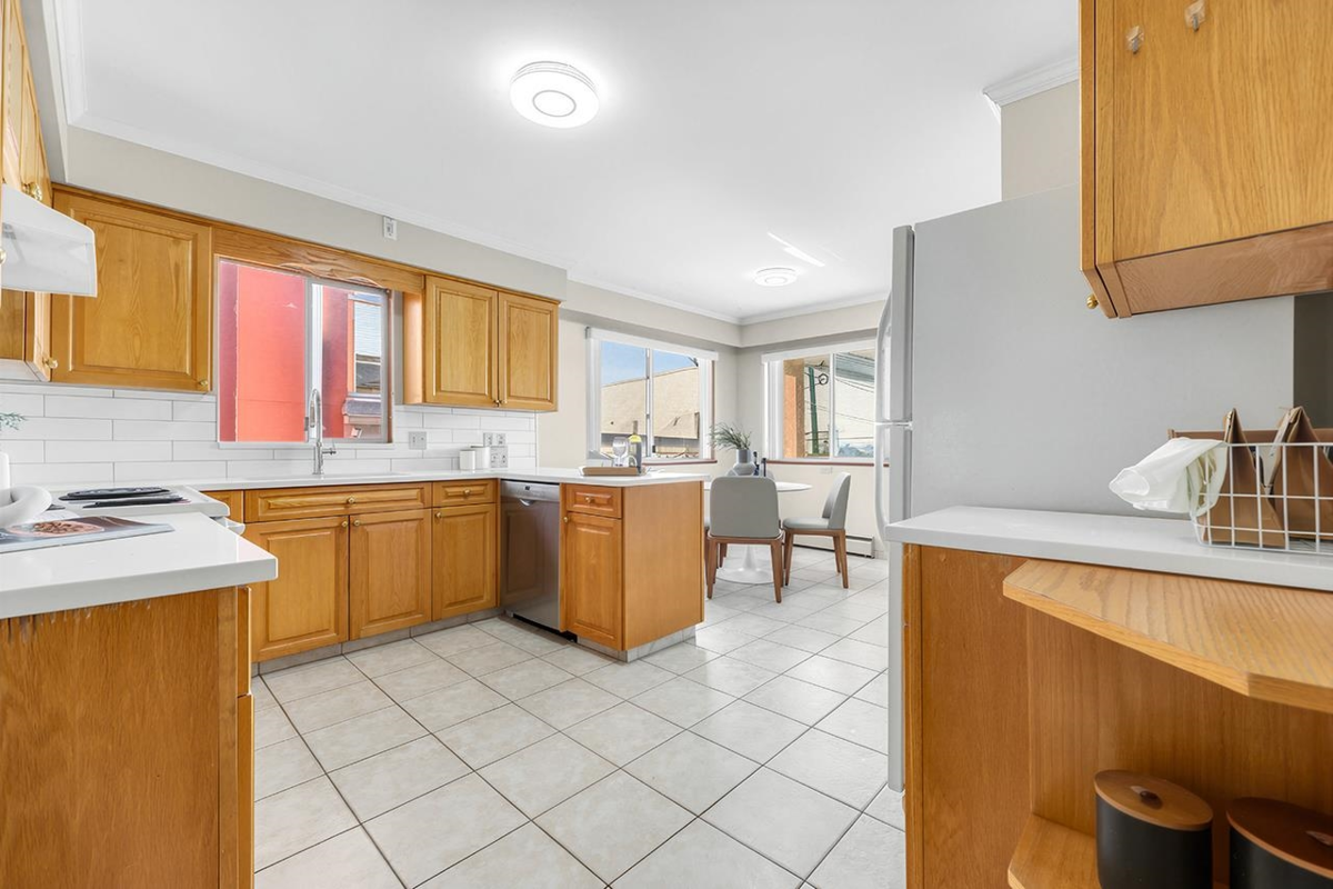 Guest Bathroom Photo of 4710 Union Street, Burnaby, BC