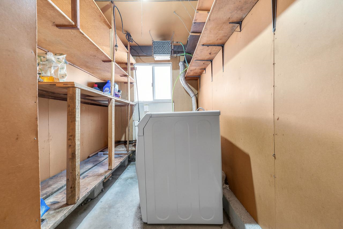 Mudroom Photo of 4710 Union Street, Burnaby, BC