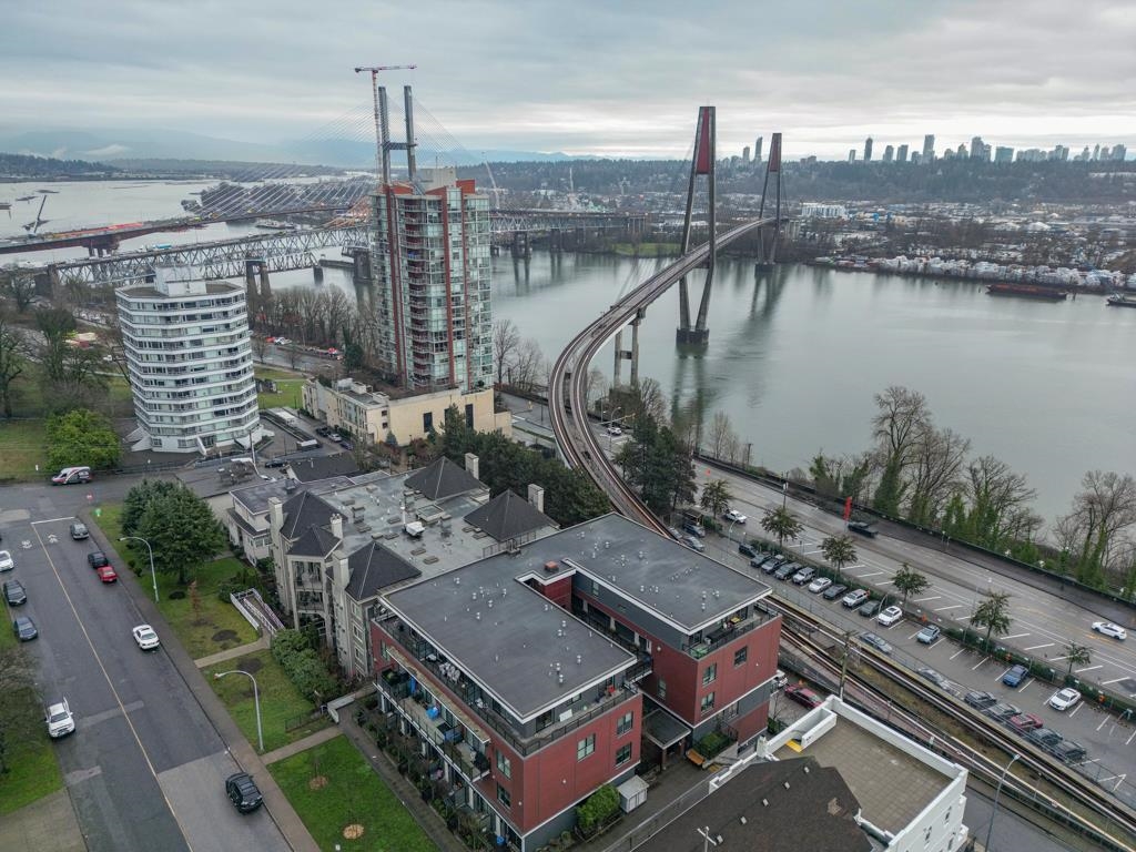 Powder Room Photo of 105 312 Carnarvon Street, New Westminster, BC