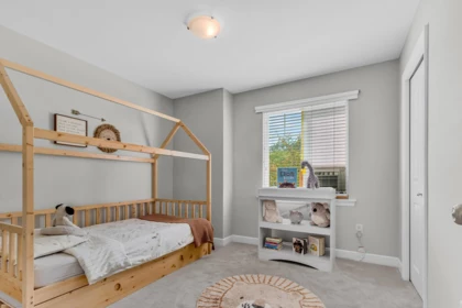 Office / Den Photo of 6640 192 Street, Surrey, BC