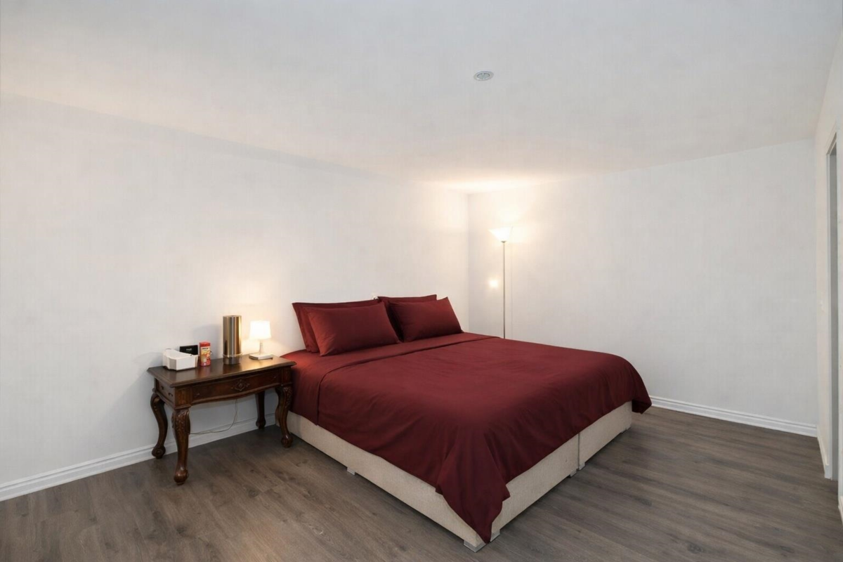 Laundry Room Photo of 8521 168 St Street, Surrey, BC