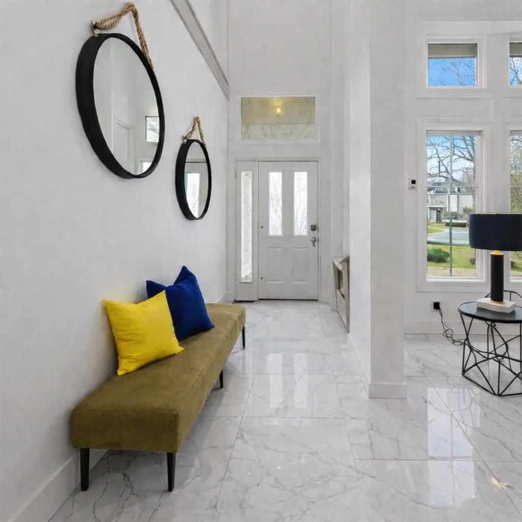 Living Room Photo of 8521 168 St Street, Surrey, BC