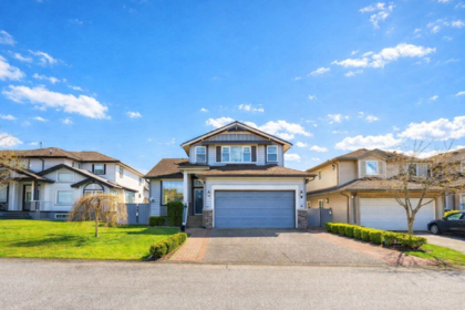 8521 168 St Street, Surrey, BC, Fleetwood Tynehead — 7 bed single family residence for sale