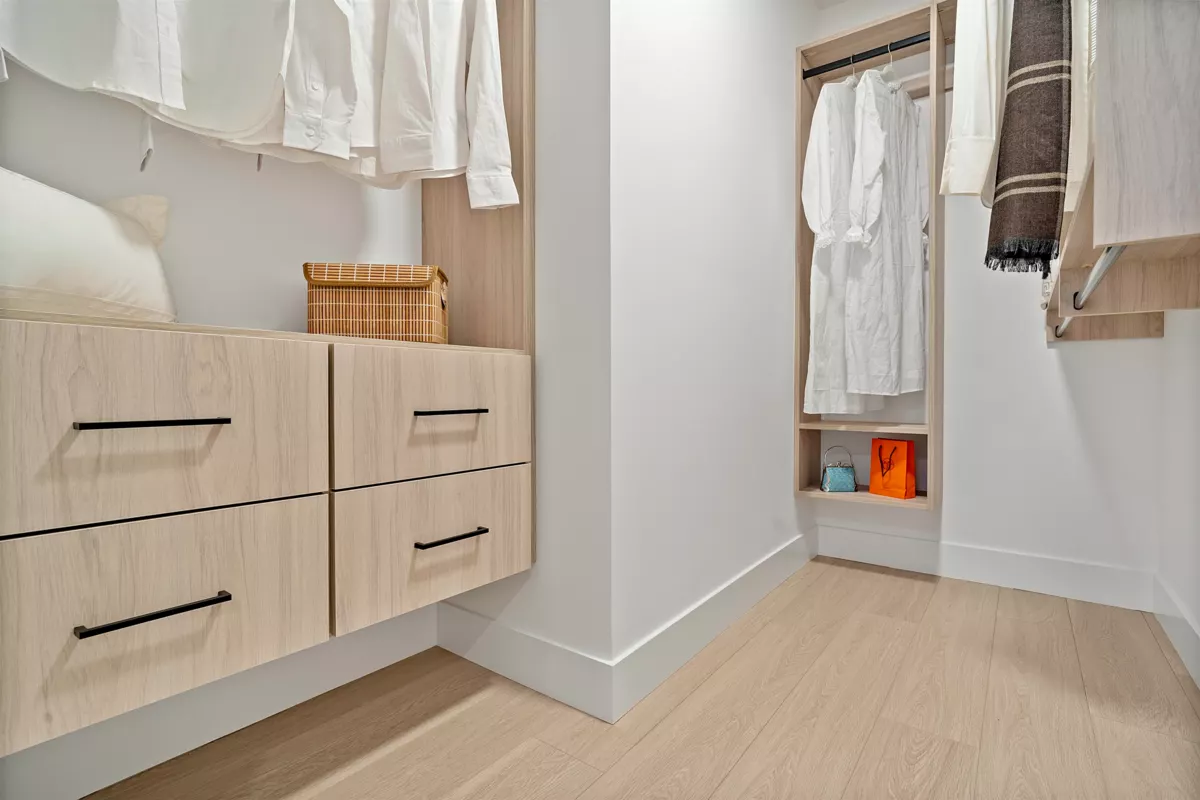 Primary Bathroom Photo of 4 9340 General Currie Road, Richmond, BC