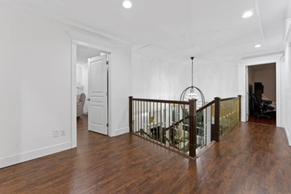 Entry Foyer Photo of 15181 68a Avenue, Surrey, BC
