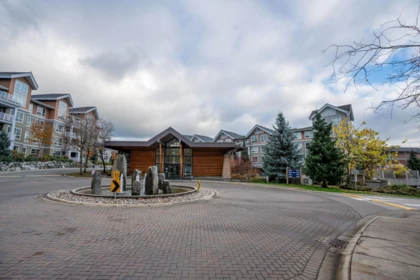 413 6440 194 Avenue, Surrey, BC, Surrey — Apartment/Condo for sale