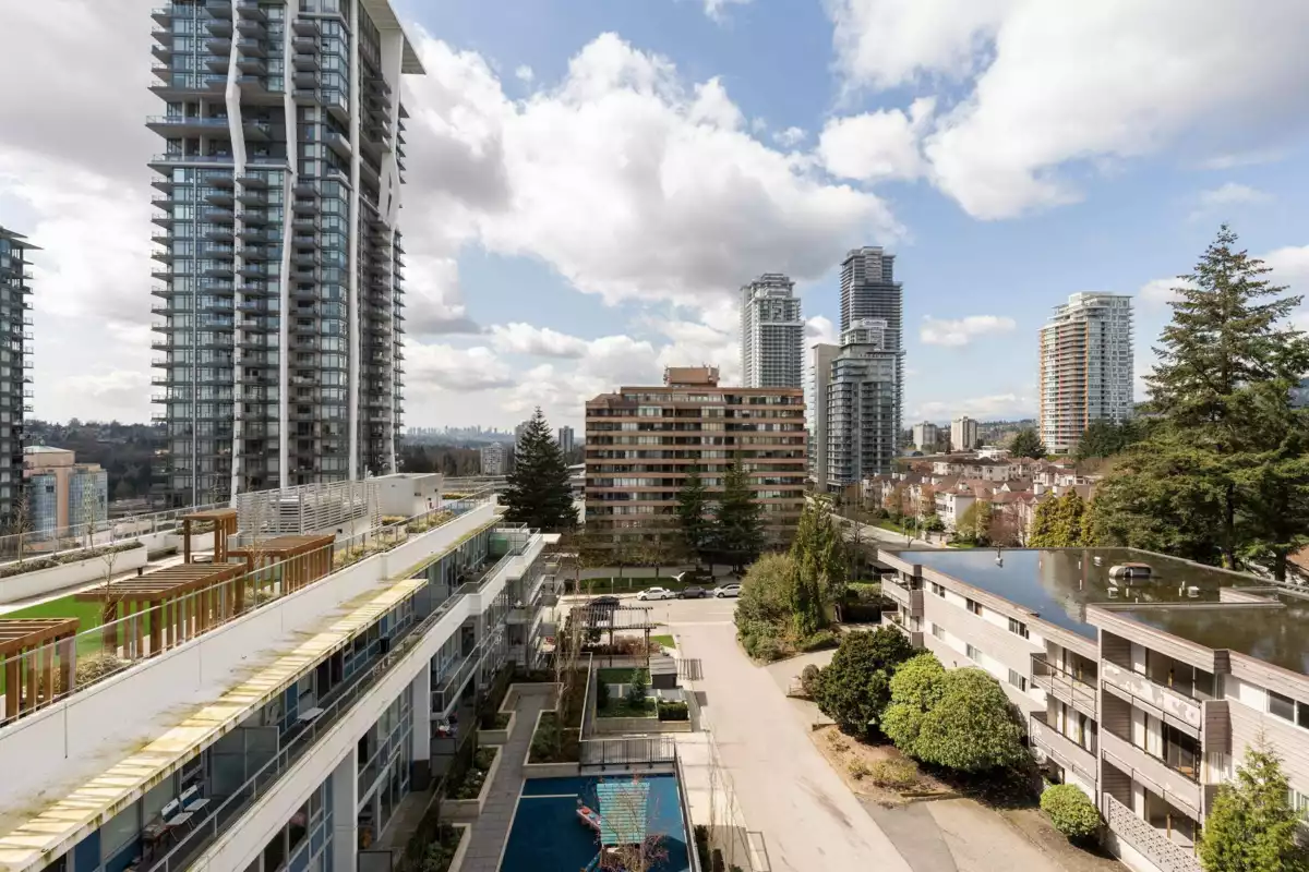 Basement Recreation Room Photo of 608 555 Sydney Avenue, Coquitlam, BC