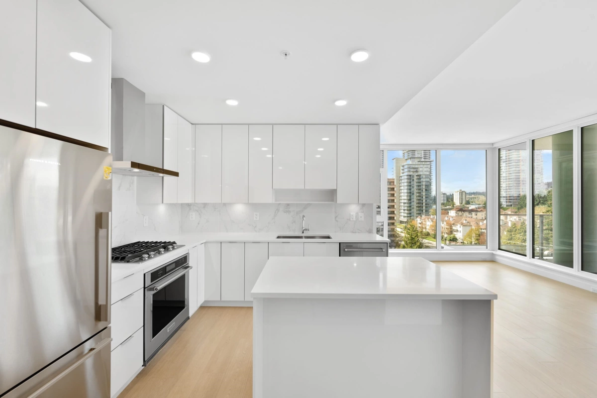 Entry Foyer Photo of 608 555 Sydney Avenue, Coquitlam, BC