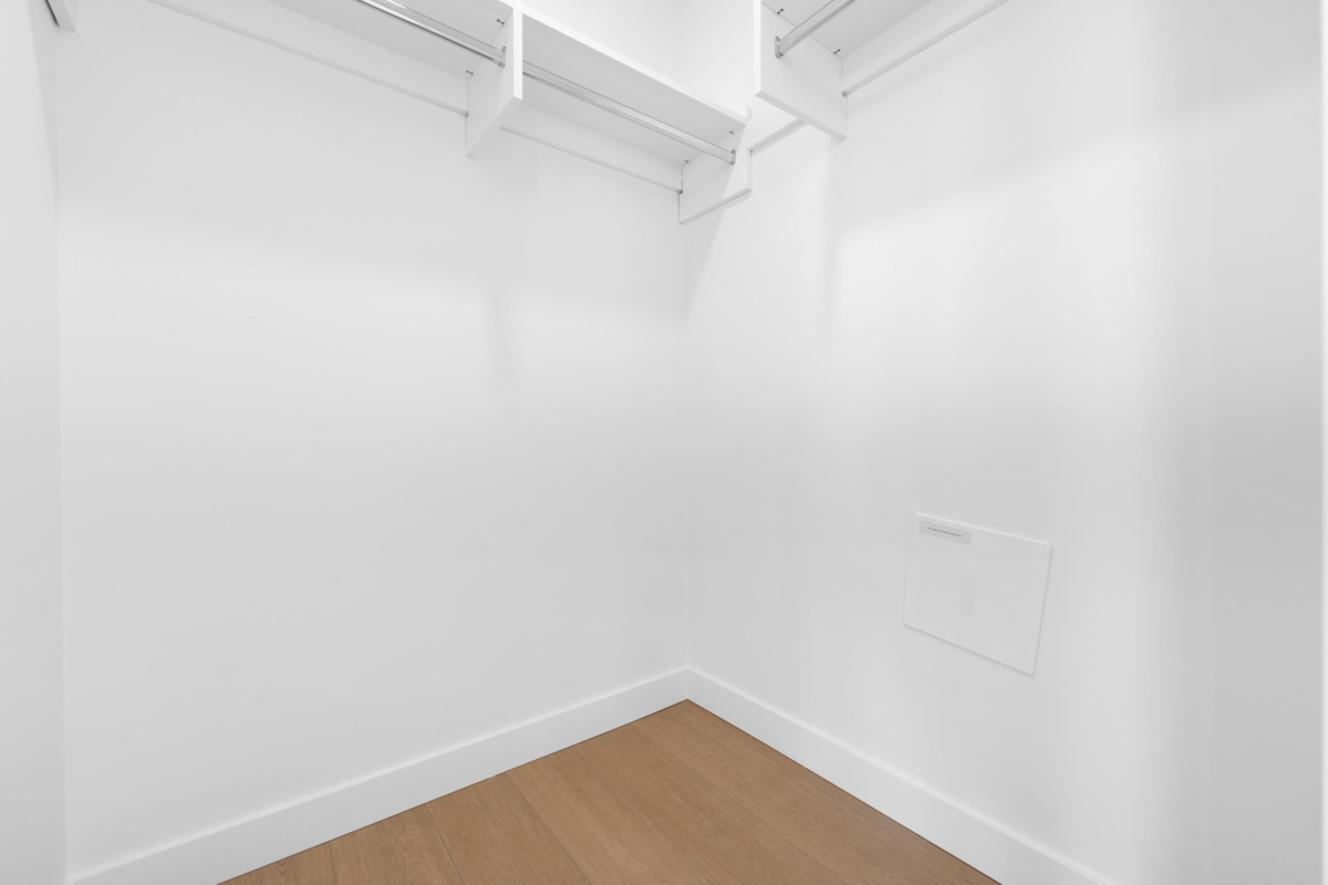 Primary Bathroom Photo of 608 555 Sydney Avenue, Coquitlam, BC