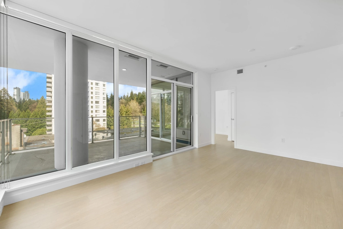 Swimming Pool Photo of 608 555 Sydney Avenue, Coquitlam, BC