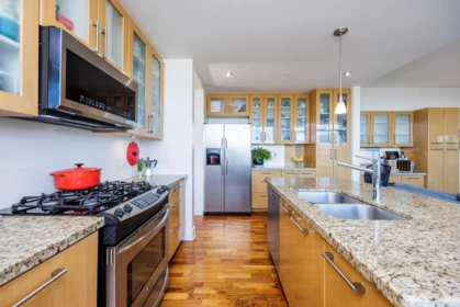 Office / Den Photo of 1702 121 W 16th Street, North Vancouver, BC