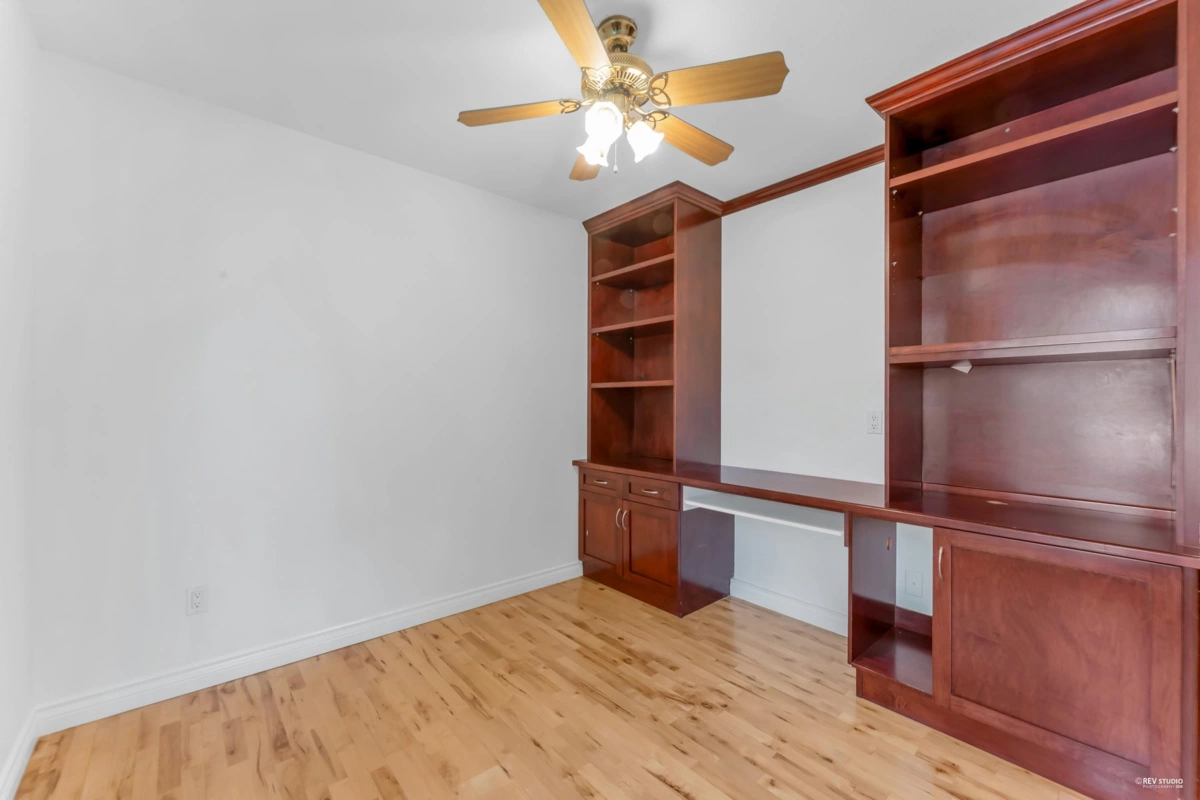 Dining Area Photo of 8063 Wiltshire Boulevard, Delta, BC